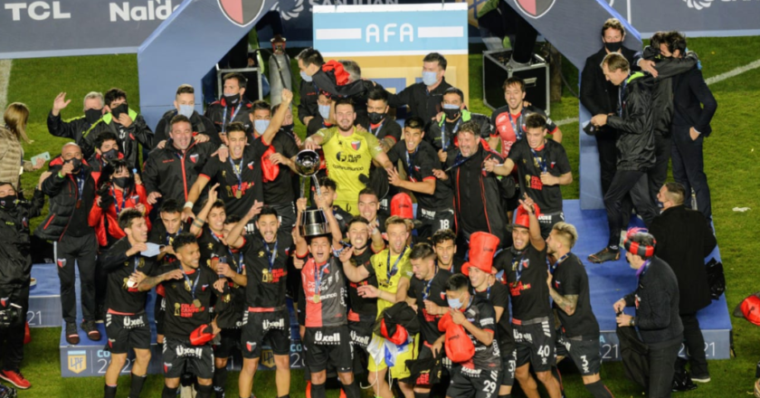 Colón reclama en AFA una estrella por el Trofeo de Honor «General Juan Perón» de 1950