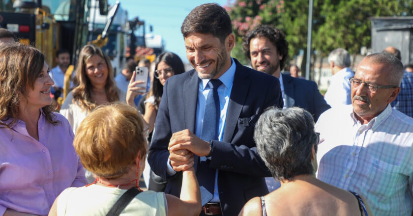 Pullaro: “Invertimos en obra pública y hoy los vecinos ven en las calles las máquinas iniciando trabajos tan anhelados”