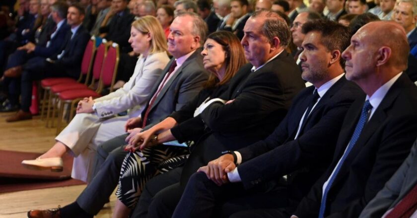 Poletti participó del recambio de autoridades de la Región Centro