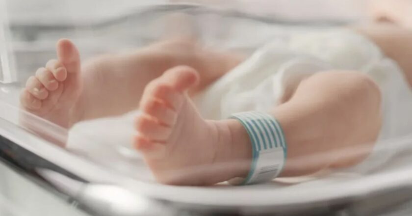 Milagro en Santa Cruz: abuelas fueron a la morgue a reconocer el cuerpo de su nieto y lo hallaron respirando