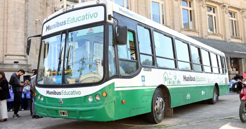 Munibus Educativo: explorar la ciudad a través de paseos socioeducativos