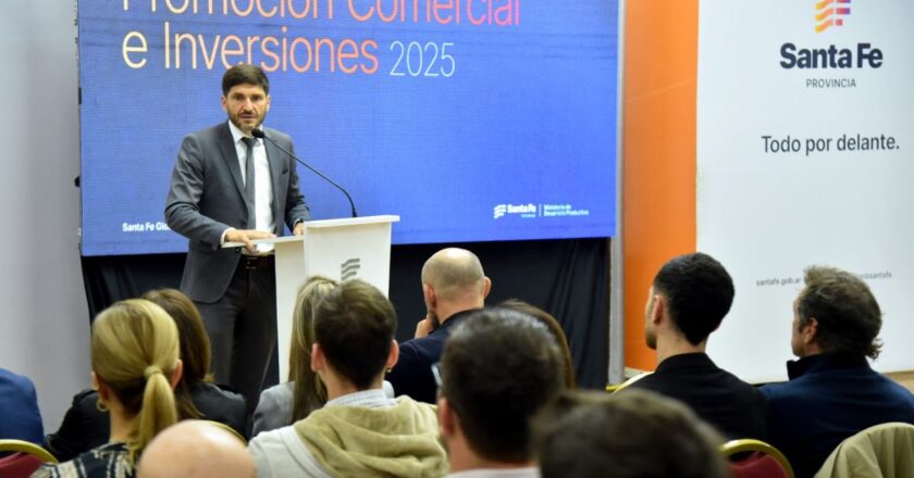 Pullaro: “Para nosotros es clave producir, cuidar los mercados internacionales donde Santa Fe exporta y buscar más”