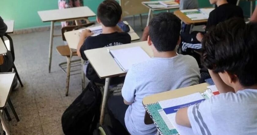 Asistencia Perfecta: más de 55 mil docentes, directivos, secretarios y preceptores cobran el incentivo mensual de marzo
