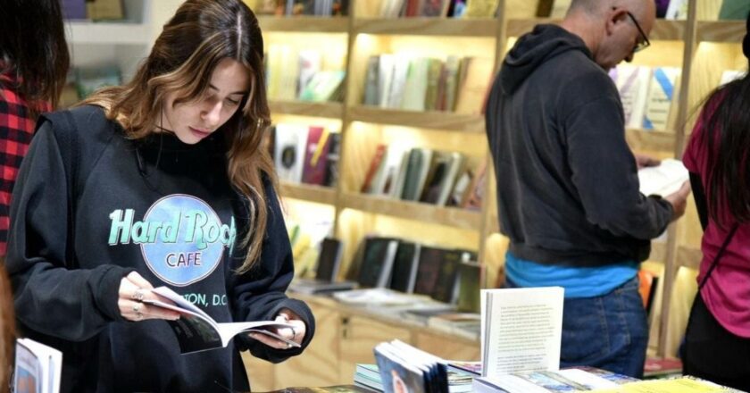 Santa Fe participa de la 49ª Feria Internacional del Libro de Buenos Aires con un stand amplio y renovado