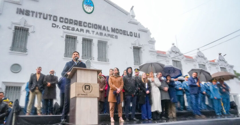 Pullaro: “Santa Fe es ejemplo en América Latina por la baja del delito y de la violencia”