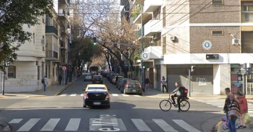 Almagro: un policía federal baleó a un delincuente que intentó robar un auto