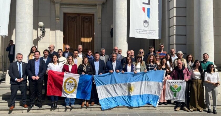 Constitución santafesina reconoce a colegios y consejos profesionales