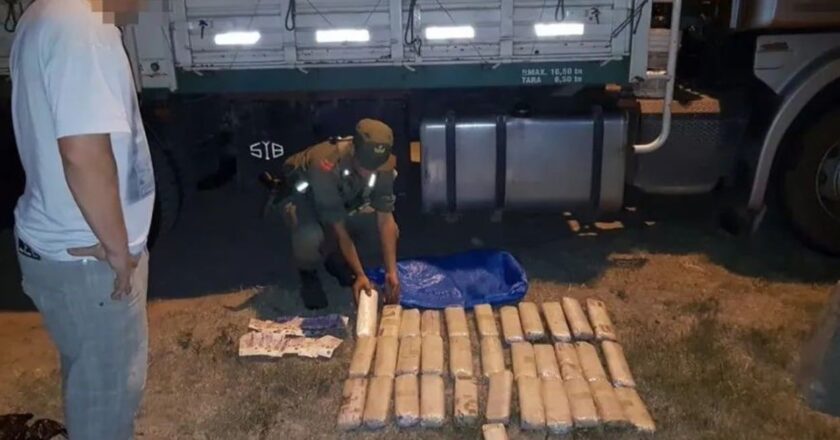 Camionero condenado por intento de coima a Gendarmería con cocaína.