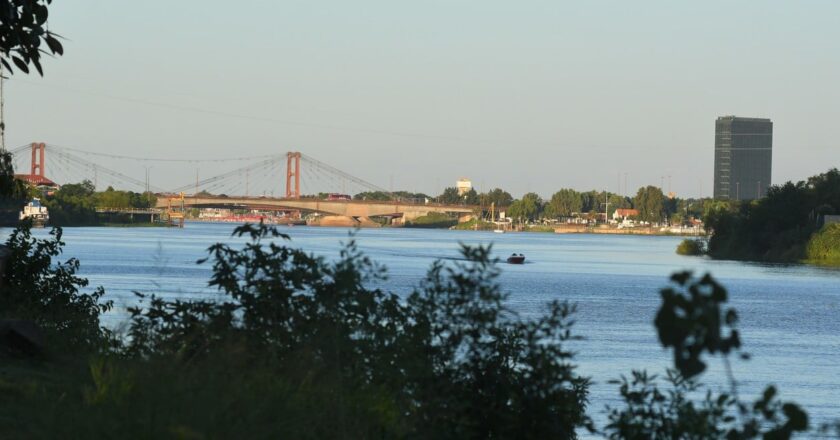 Pronóstico del tiempo para Santa Fe: Viernes con [condición climática principal, ej. lluvias aisladas]