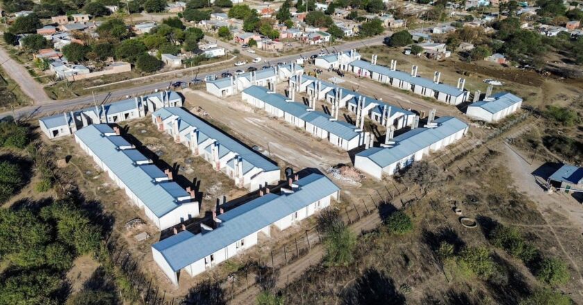 Tostado: la Provincia de Santa Fe reactivó las obras de 45 viviendas abandonadas