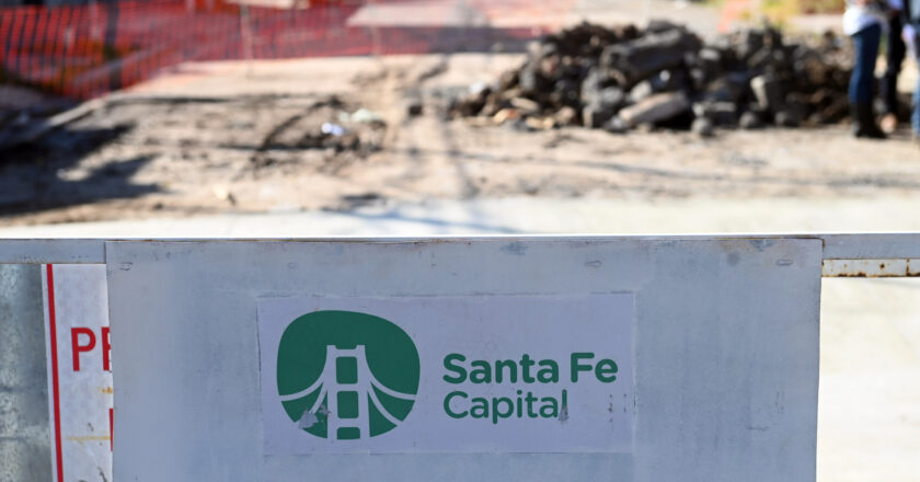 Desde Candioti hasta Pompeya: trabajos de bacheo y ripiado para esta semana