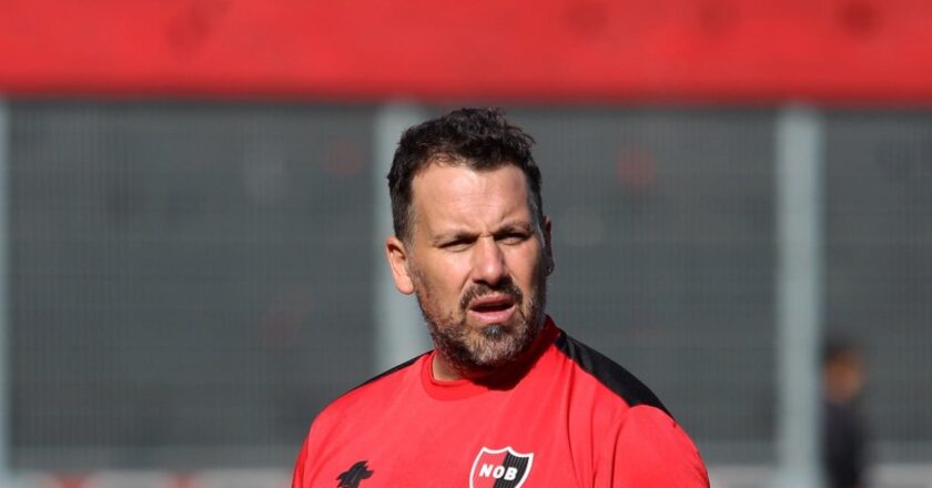 Fabbiani se mantiene firme en Newell’s pese a la crisis institucional y foco electoral