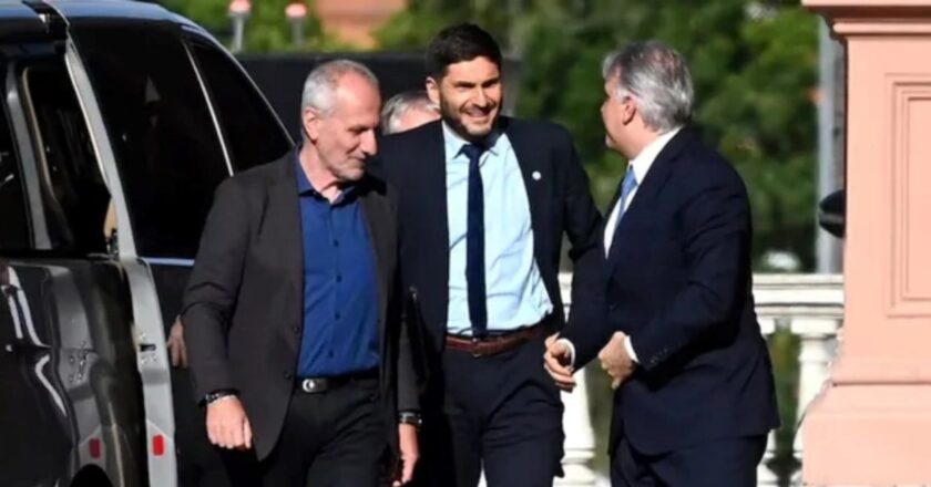 Pullaro calificó de positiva su reunión con el gobierno nacional