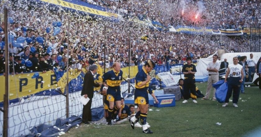 La Bombonera explotó: el día que Diego Maradona volvió a Boca tras 15 meses de suspensión