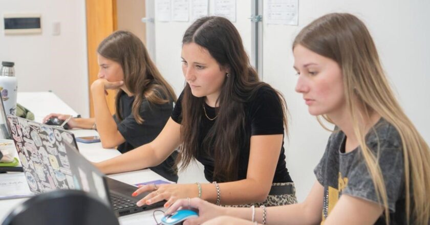 Capacitación simultánea de Puntos Violeta en los 19 departamentos de Santa Fe