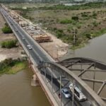 Nuevo Puente Carretero: avanza la construcción de las columnas en el río Salado