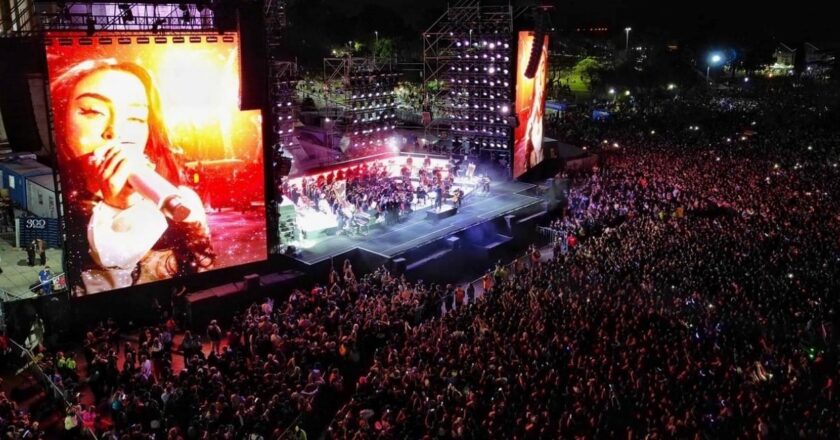 Rosario: 250.000 personas celebraron 300 años al pie del Monumento