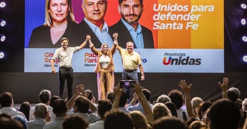 Las tres principales listas de diputados cierran campañas en Rosario