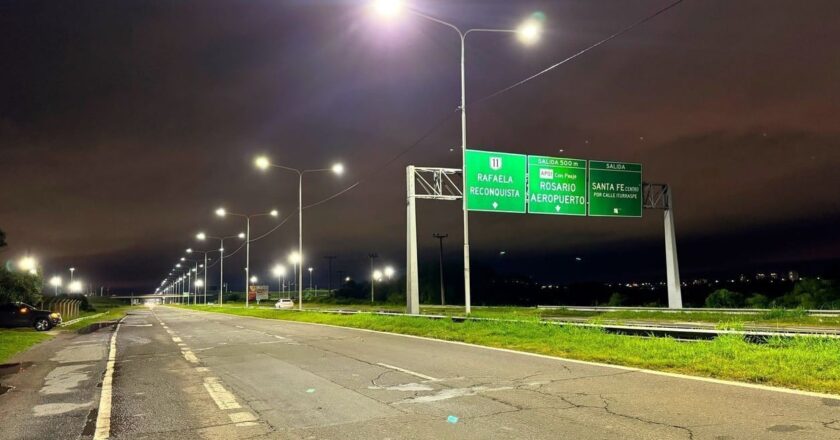 Con nueva iluminación, el tramo norte de la Circunvalación Oeste de Santa Fe mejora su seguridad