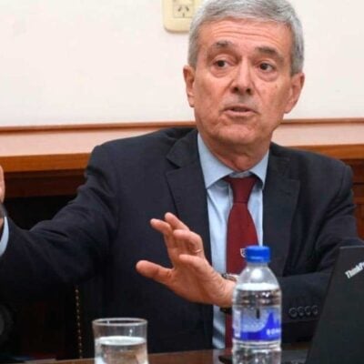 Walter Agosto solicitó aclaraciones sobre el Presupuesto 2026