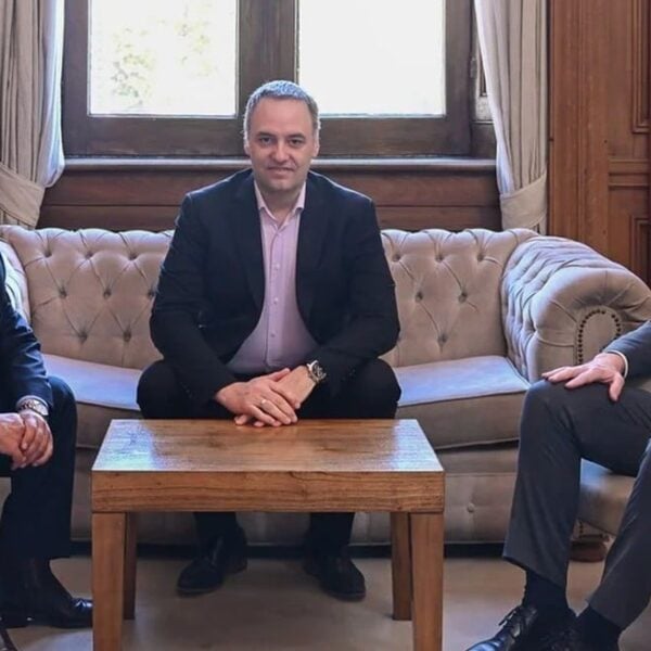 Diego Santilli junto a Manuel Adorni intensifican los encuentros con gobernadores