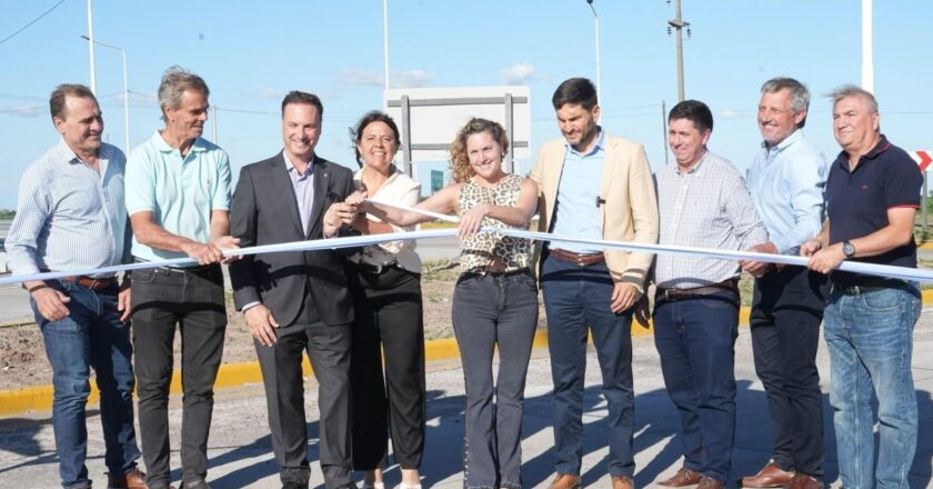 Pullaro inauguró obras de infraestructura vial en Progreso y Frontera