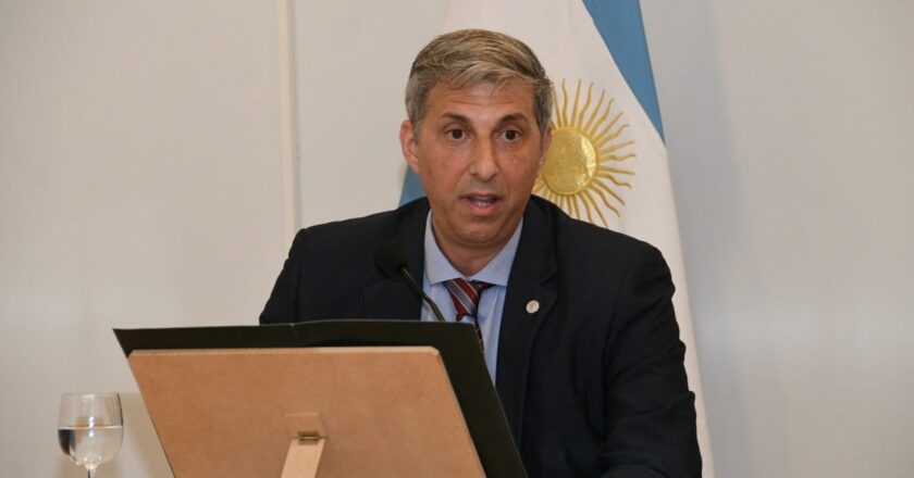 Funcionarios y directivos de la Bolsa de Comercio de Santa Fe dialogaron sobre la coyuntura económica