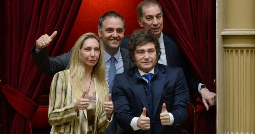 Milei define su estrategia de verano con miras a las elecciones de 2027