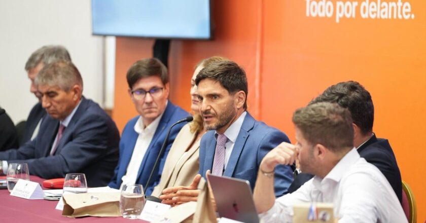 Pullaro definió con su equipo un gobierno de cercanía para la nueva etapa