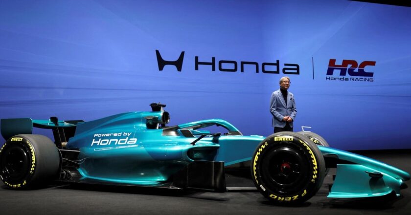 Peligra participación de Aston Martin en tests de pretemporada de F1 por retraso en Barcelona