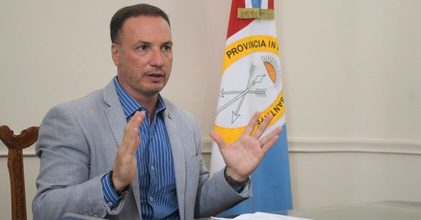 Enrico aseguró que los bonos externos garantizan celeridad en obras públicas