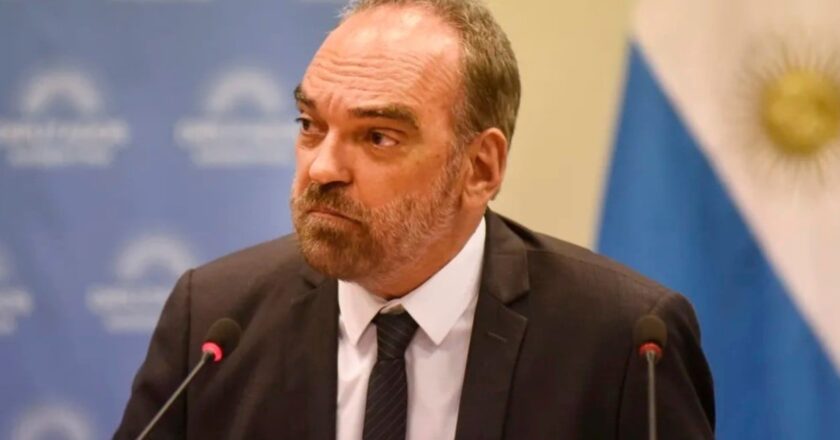 El pliego de Fernando Iglesias llega al Senado para su tratamiento en extraordinarias