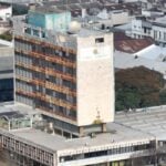 Peligro de derrumbe en el edificio del Correo de Santa Fe por su abandono