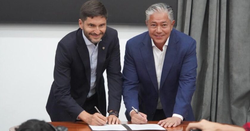 Pullaro firmó en Neuquén convenio por infraestructura y logística de hidrocarburos