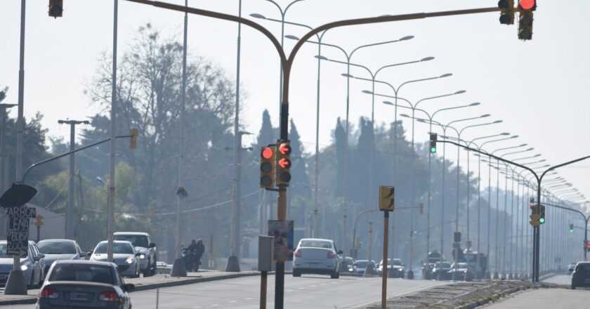 La Provincia licita mejoras en semáforos de ruta 1 y anuncia obras hasta Arroyo Leyes
