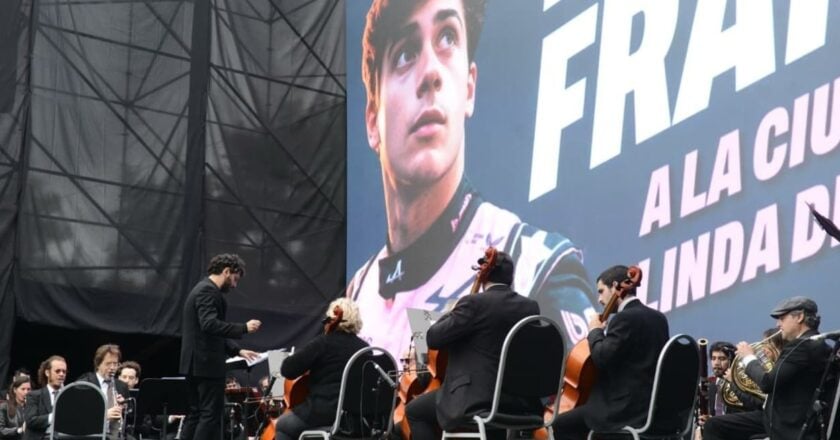Franco Colapinto generó furor en Road Show de Buenos Aires