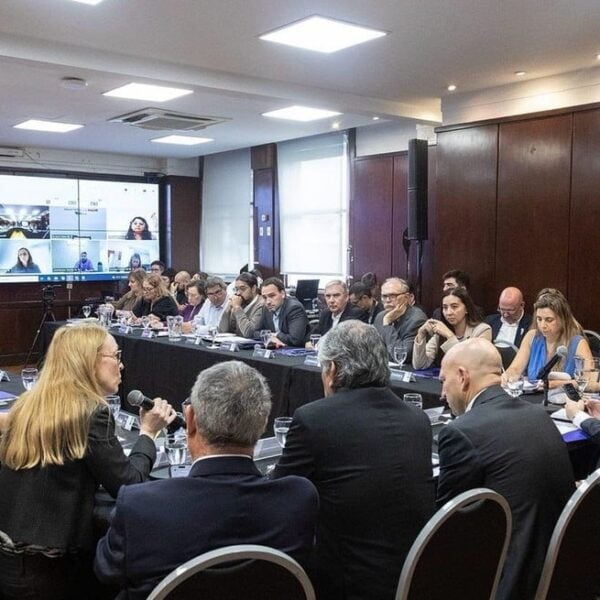 Gobierno santafesino alerta por demoras en la entrega de vacunas antigripales