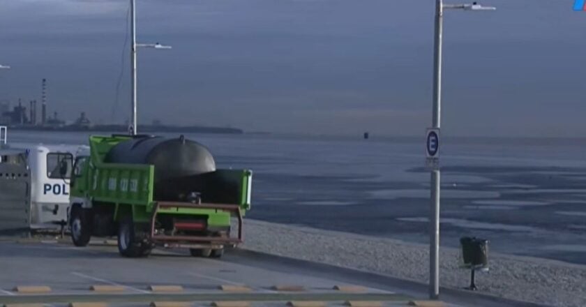 Intensa búsqueda de dos kayakistas desaparecidos en el Río de la Plata