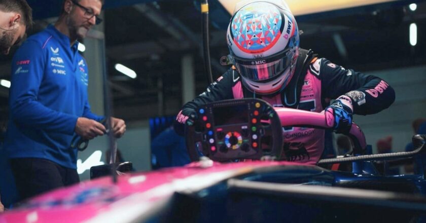 Franco Colapinto mantiene buenas sensaciones al volante del auto real