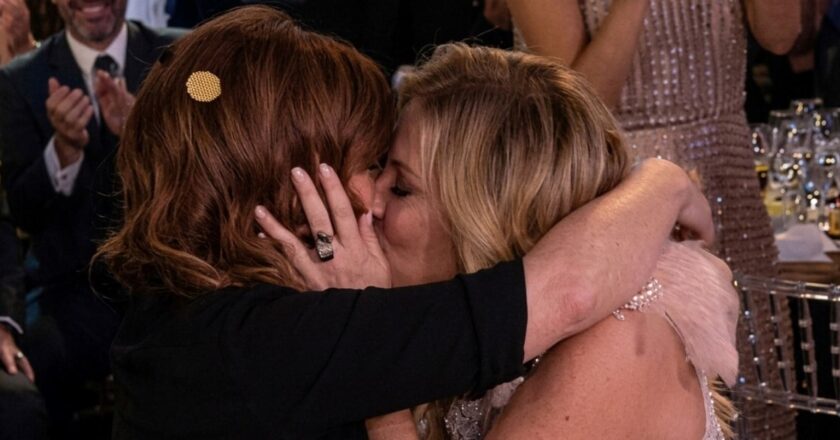 ¡Bomba total! Nancy Dupláa y Carla Peterson, a los besos y sin pudor en los Martín Fierro 2026