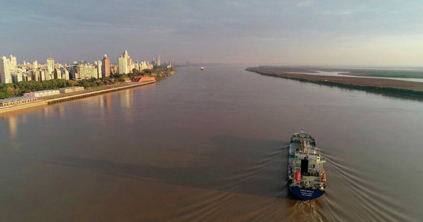 Santa Fe: urge acelerar la licitación de la Hidrovía para reducir costos logísticos