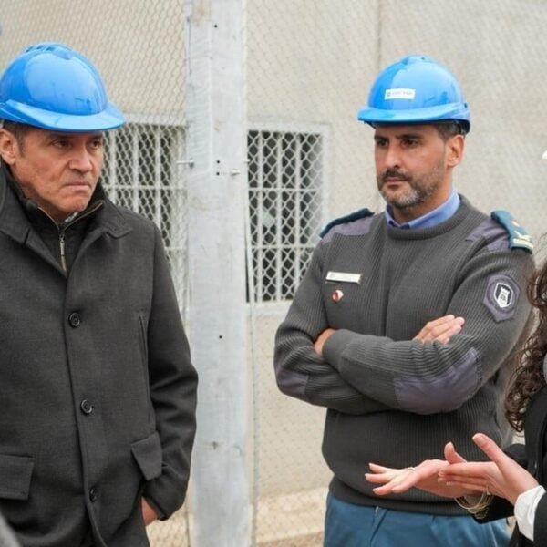 Chile evalúa replicar el modelo de cárceles santafesinas de Pullaro.