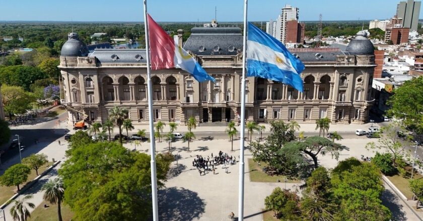 Santa Fe lanzó el plan de protección salarial para refinanciar deudas