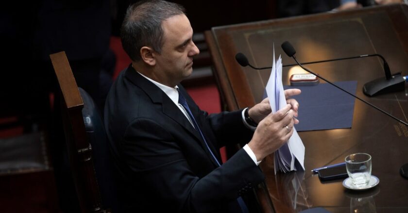 Adorni explicó en el Congreso la situación de la deuda nacional con Santa Fe