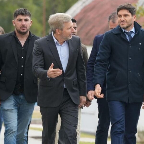 Los gobernadores Pullaro y Frigerio firmaron acuerdo interprovincial para localidades de Santa Fe y Entre Ríos