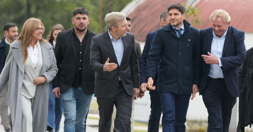 Los gobernadores Pullaro y Frigerio firmaron acuerdo interprovincial para localidades de Santa Fe y Entre Ríos
