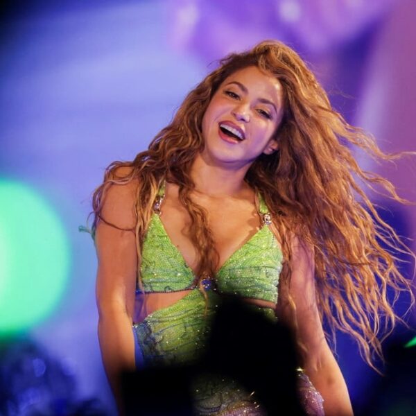 Shakira y el gesto a Messi que incendió el debut de Argentina