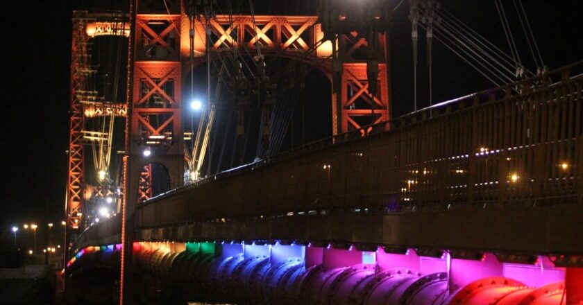 Buscan reencender las luces ornamentales del Puente Colgante para los Juegos Suramericanos