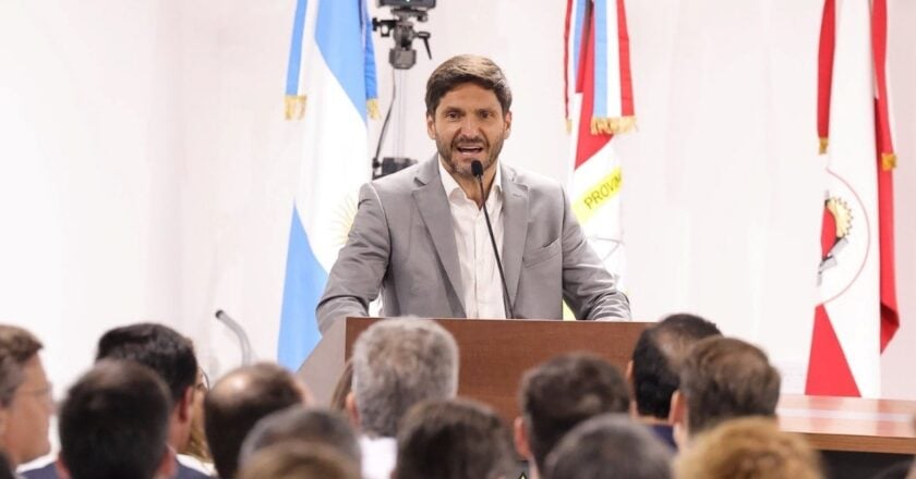 Encuesta: Pullaro alcanza 58% de aprobación en Santa Fe y crece el apoyo a su continuidad