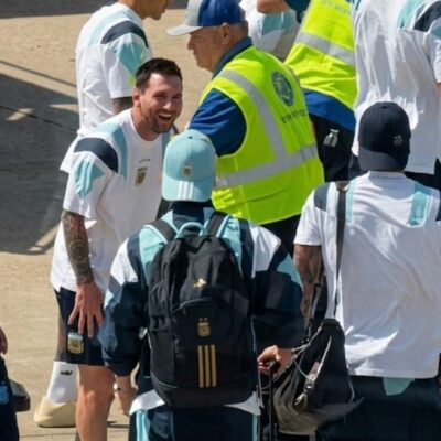 Hallazgo insólito en la valija de Cuti Romero provocó risas en Messi